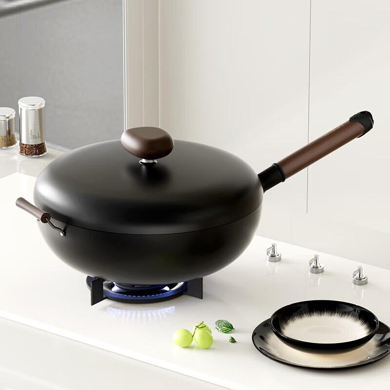 

Wenlunshan 32cm Volcanic Rock Refined Iron Wok