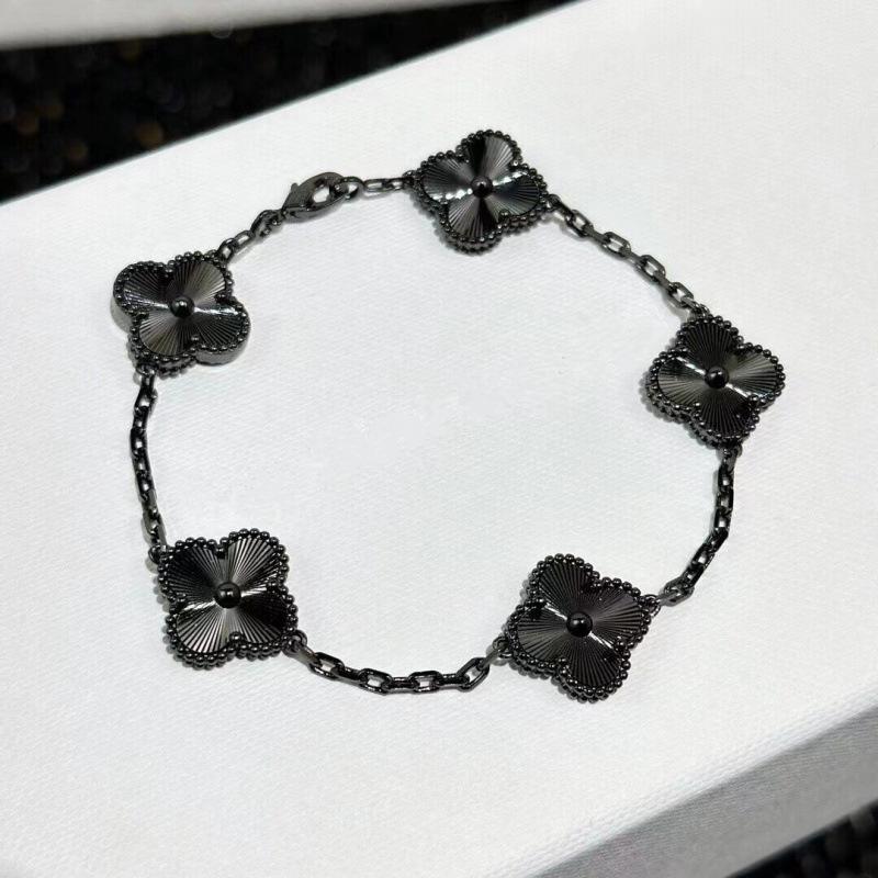 Exquisite Four-leaf Clover Bracelet for Women Five-flower Bracelet Double-sided Natural White Mother-of-pearl and Carnelian Bracelet