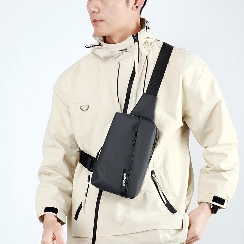 1pcs Men's Chest Bag Water-Resistant Crossbody Bag Stylish Business Casual Single Shoulder Bag Sling Bag for Daily & Work Use