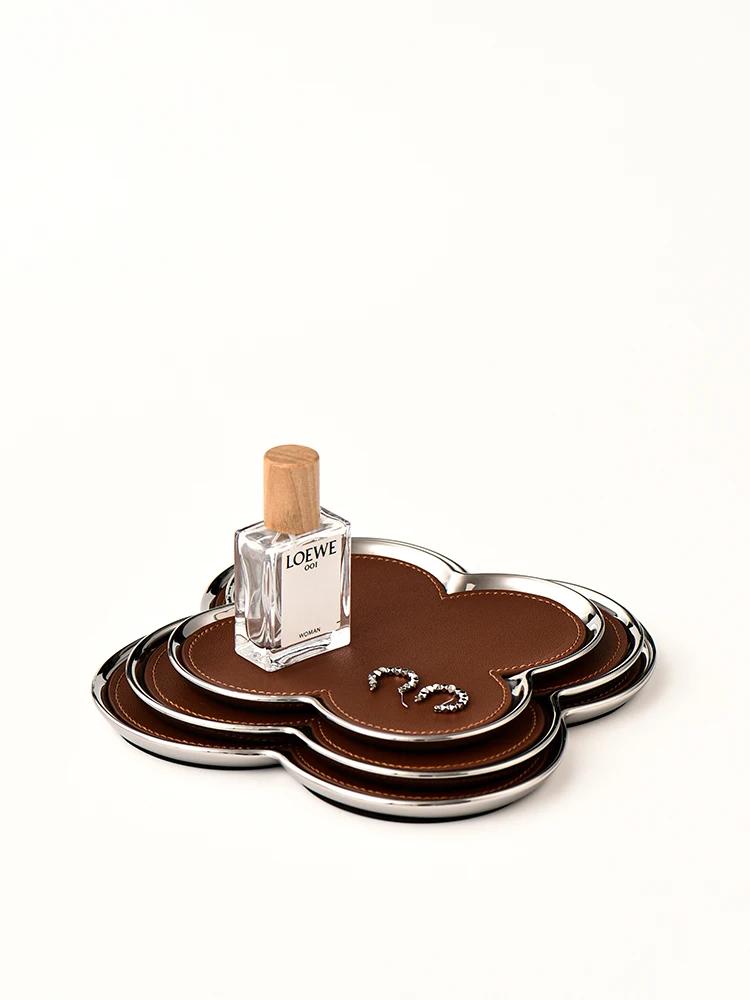 AhunderJiaz Light Luxury Ceramic Leather Storage Tray Desktop Jewelry Clover Display Tray Living Room Home Decoration