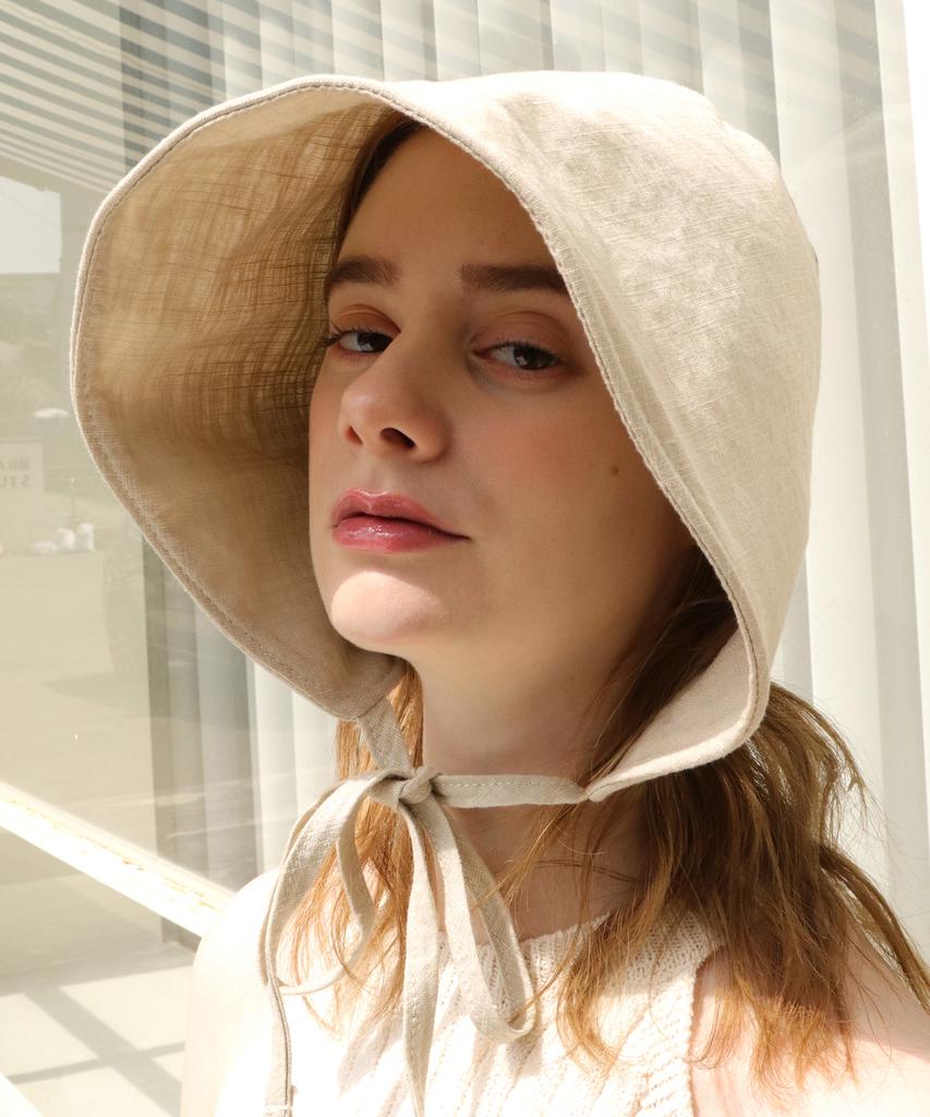 Elkebeullum Blossom Linen Beige Bonnet Hat