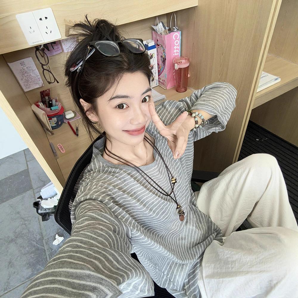 Korean striped round neck sunscreen blouse long-sleeved T-shirt women's summer design loose summer relaxation top