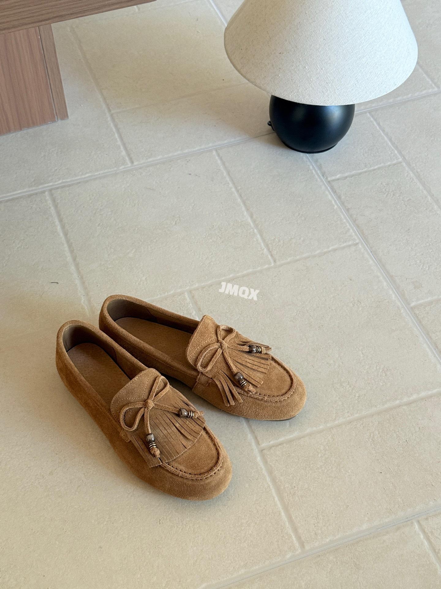 

Весна и осень 2025 новые лоферы с кисточками женские туфли-дуду на одной педали на плоской подошве с мягкой подошвой удобные одинарные туфли универсальные и модные 39