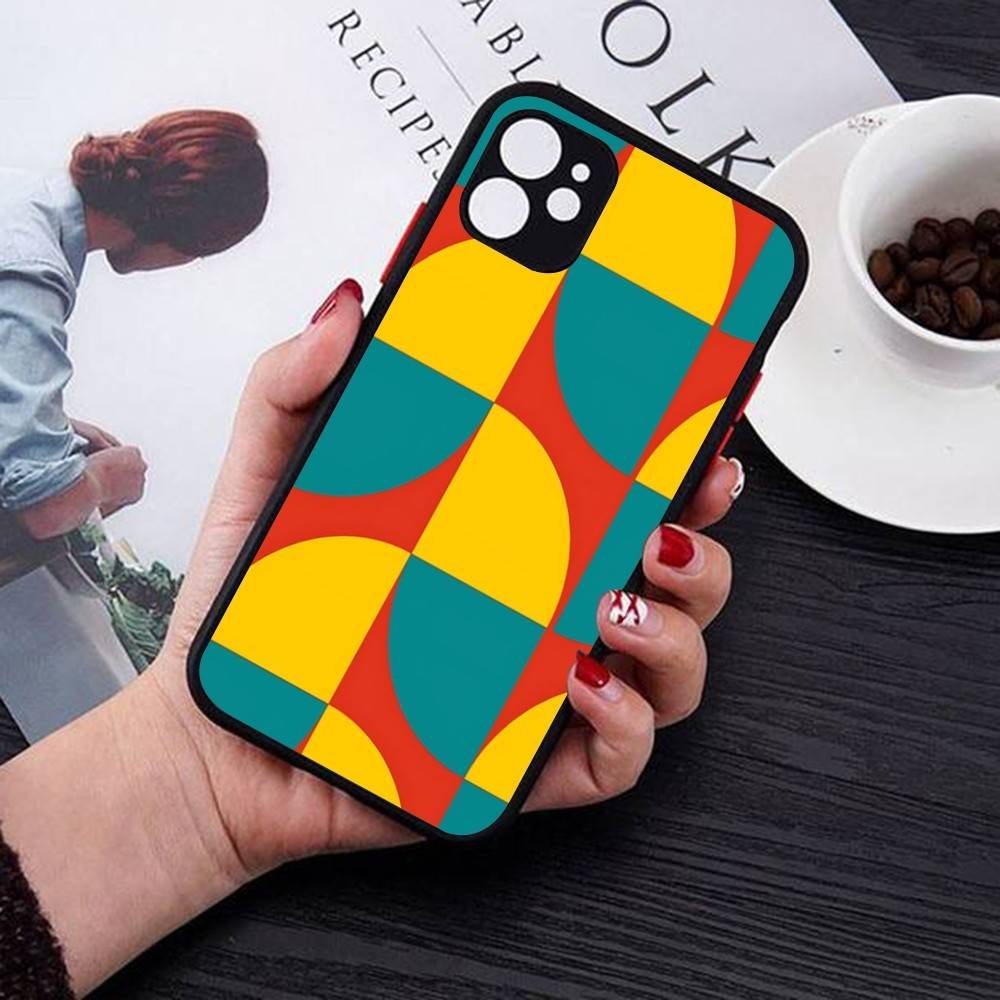 Geometric Bauhaus Art For IPhone 16 15 14 13 12 11 Pro Max X XS MAX Plus Translucent Black Phone Cover