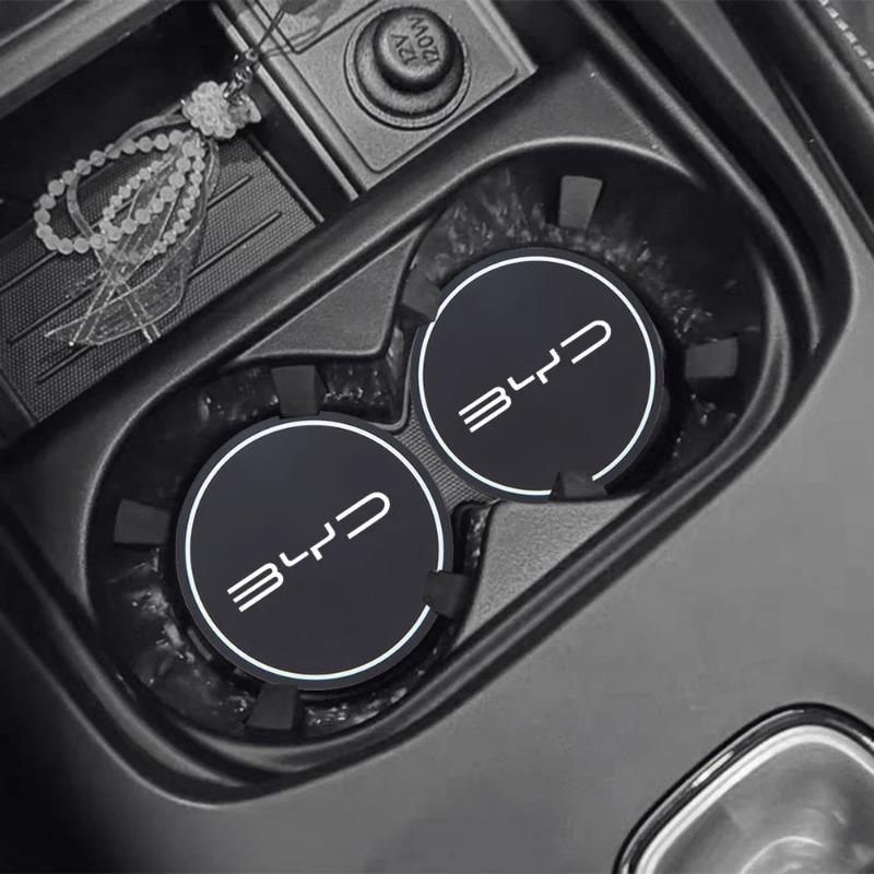 2 Pezzi Tappetino Portabicchieri Auto Serie BYD Decorazione Sottobicchiere in Pelle per BYD Tang Atto3 Yuan Plus Seal Song Dolphin Sealion Shark
