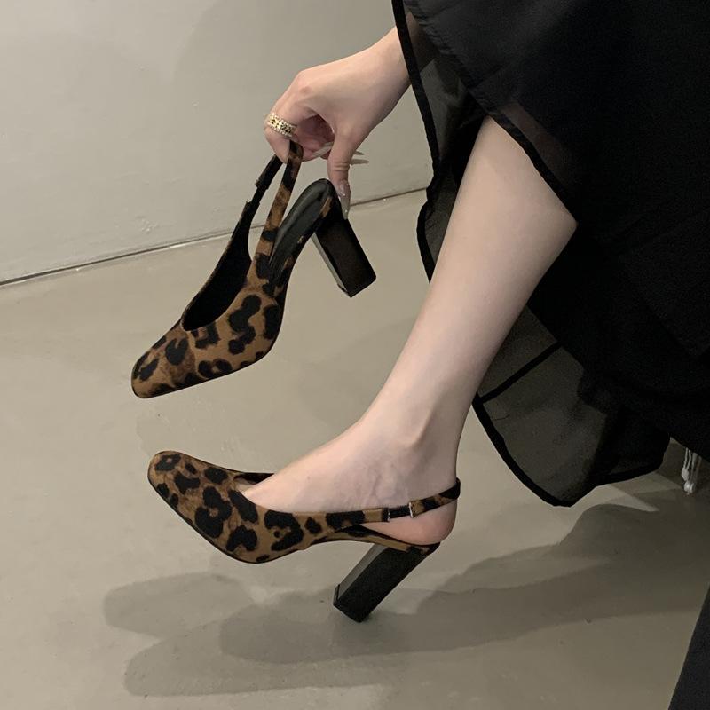 

Thick heels high heels women s square head lady gentle single shoes summer new flower bag head empty sandals women 39