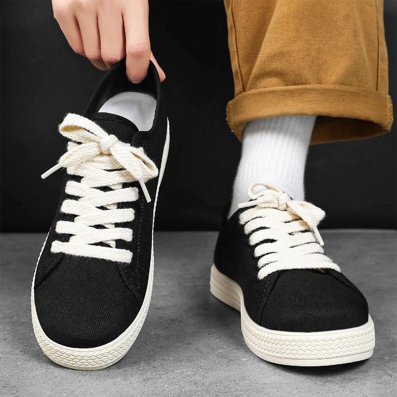 2026 Summer Men's Black Fabric Sneakers Thick-Sole Men Casual Boards Shoes Breathable Lightweight Student Fashion Flats Trainers