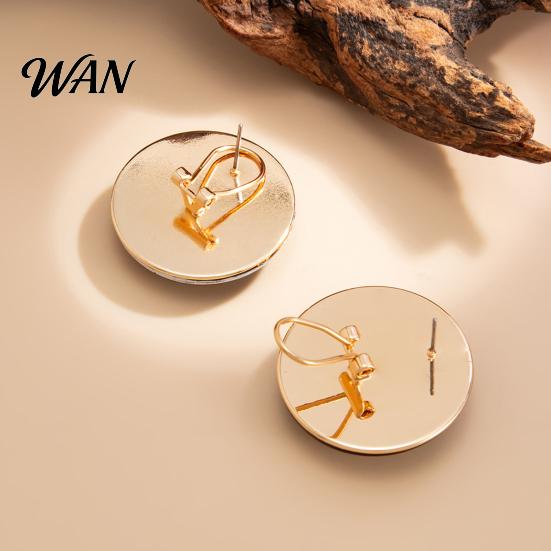 Jawline Contouring Earrings 1 Pair Stud for Women, Large Round Amber Resin with French Matte Metal Edges, Exaggerated Geometric Daily Wear Party