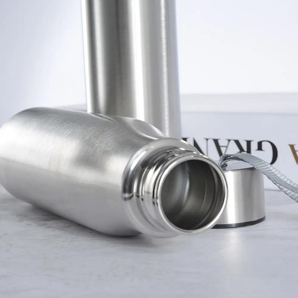500ml/750ml Stainless Steel Water Bottle Drinking Cup with Handle Portable Cold Water Bottle for Cycling Sports Travel Gourd