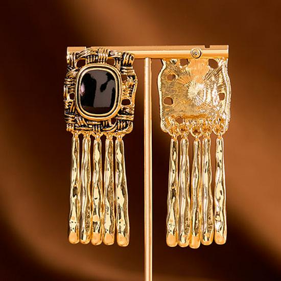 Pre-owned Black Gold Tassel Earrings with Woven Texture and Black Gemstone Embellishment.