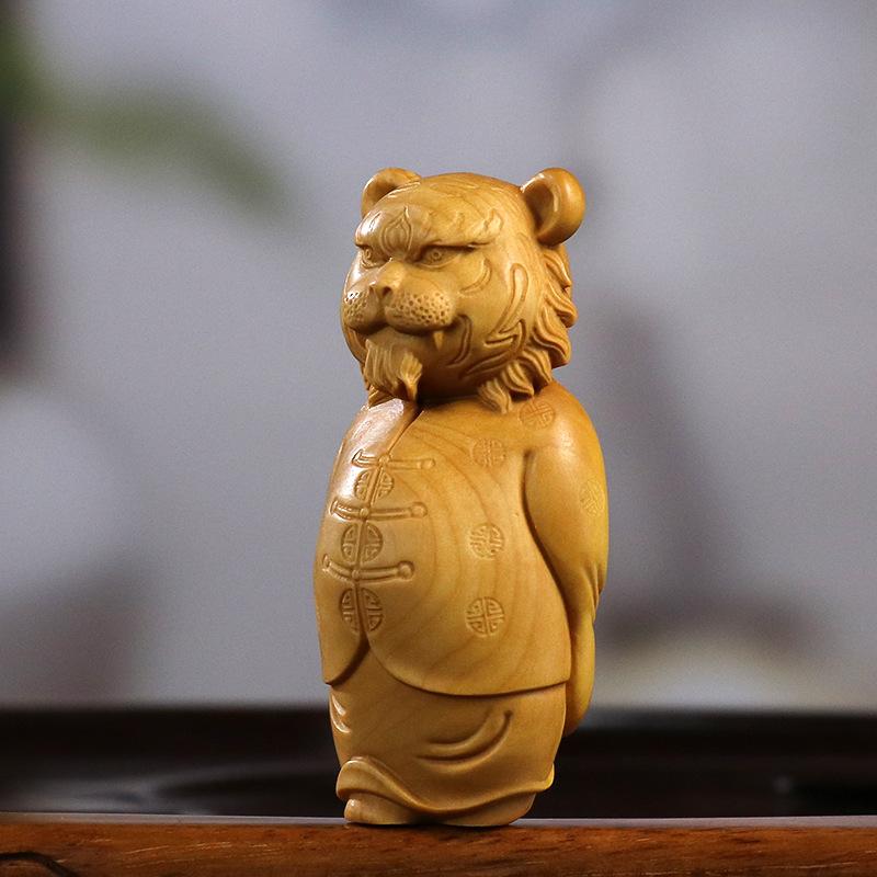 Rzeźba w drewnie Tygrys Figurka zwierzęca bogatego człowieka Kreatywne urocze dekoracje Rzeźba w drewnie litym Dekoracje do domu, pokoju, biura