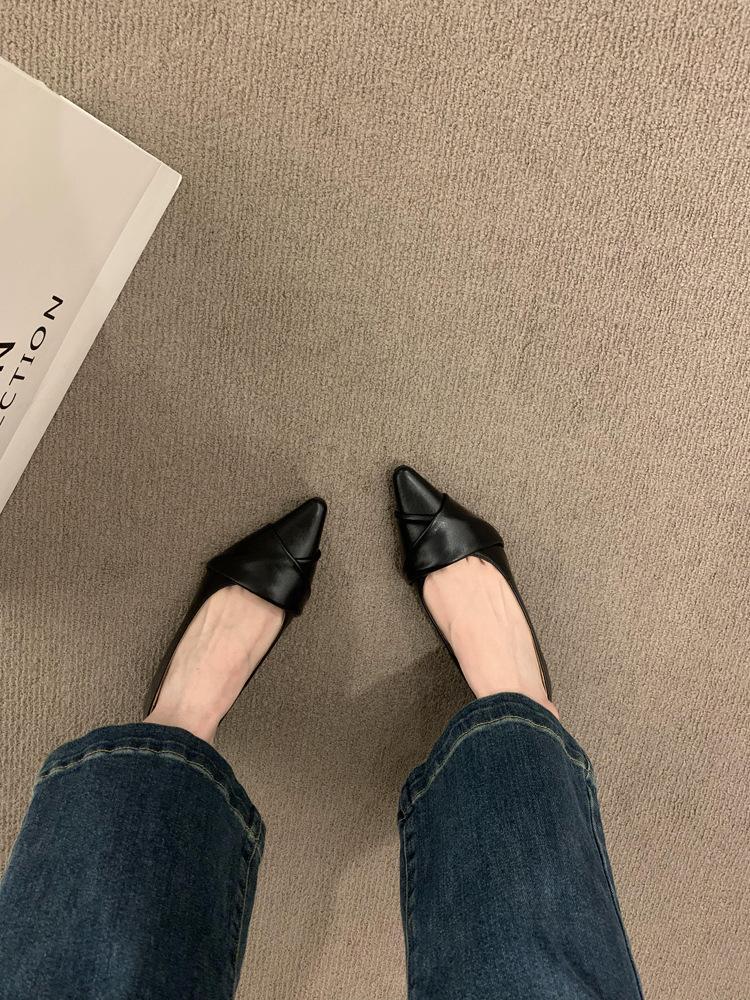 French niche retro pointed head evening wind gentle shoes with skirt temperament fairy style low heel commuting grandma single shoes woman