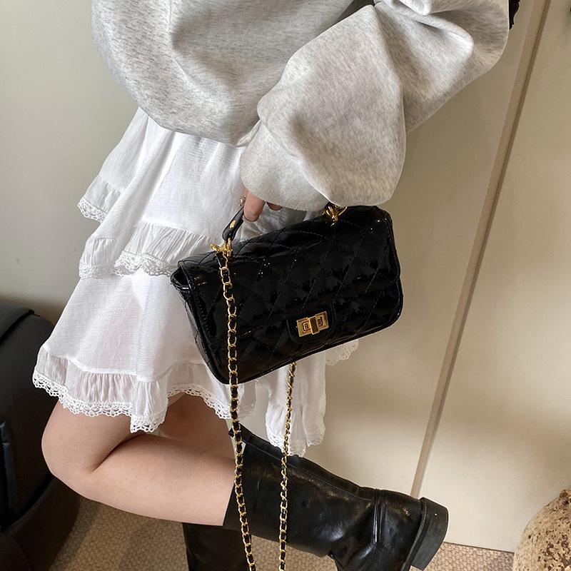 New fashion embroidered thread patent leather rhombus chain bag portable shoulder crossbody trendy women's bag