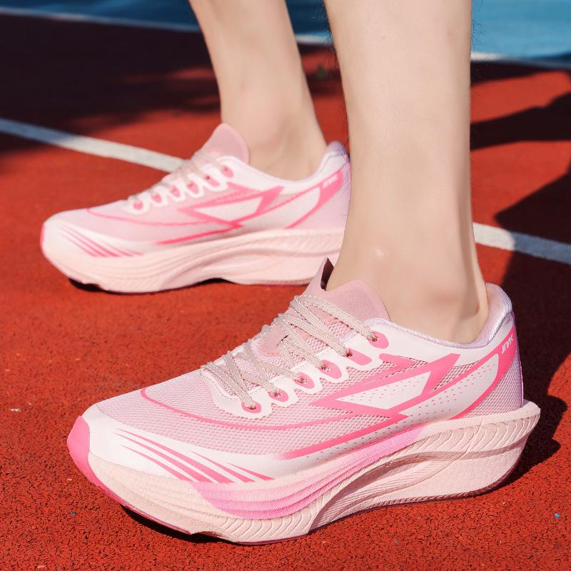 2025 men's shoes summer new mesh running shoes sports shoes breathable shock-absorbing soft-soled student shoes lightweight running shoes men