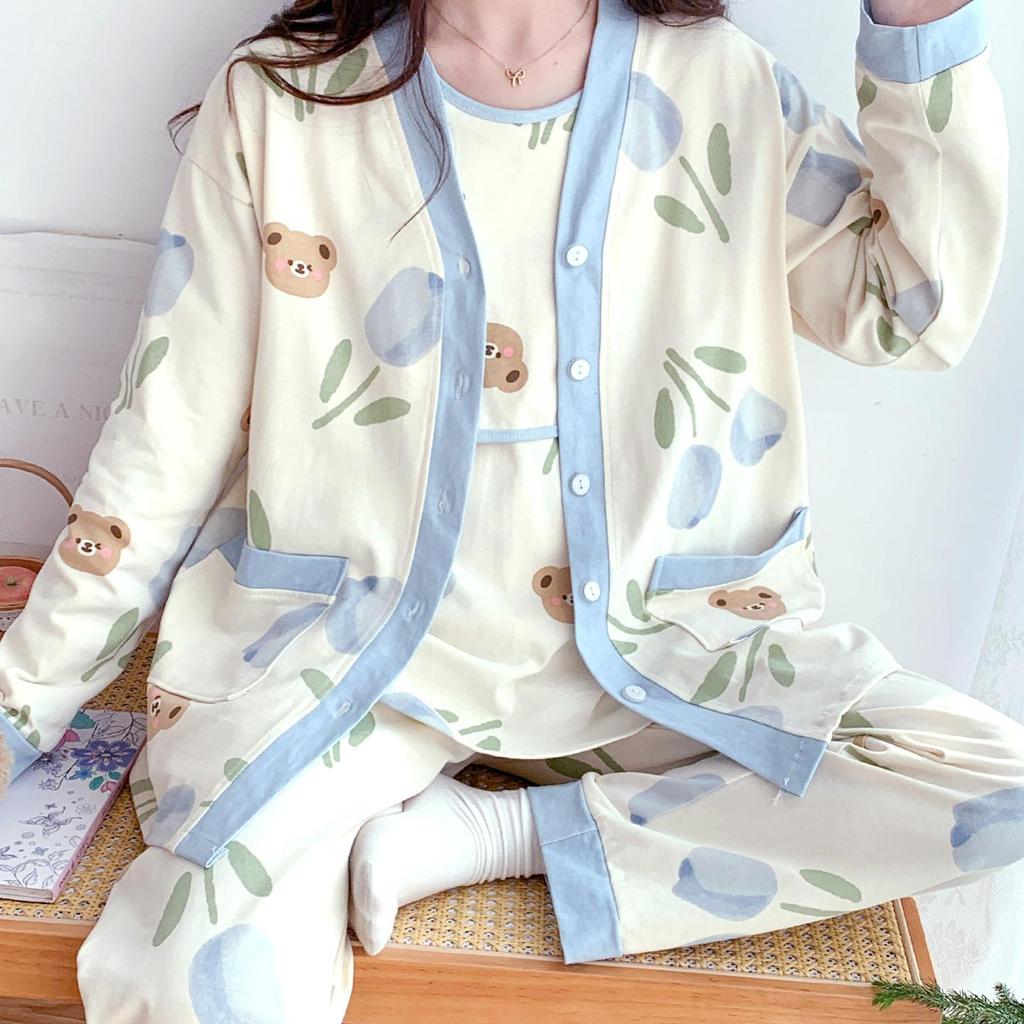 Spring & Autumn Maternity Pajama Set: Breathable Three-Piece for Delivery & Breastfeeding with Absorbent Breast Pads