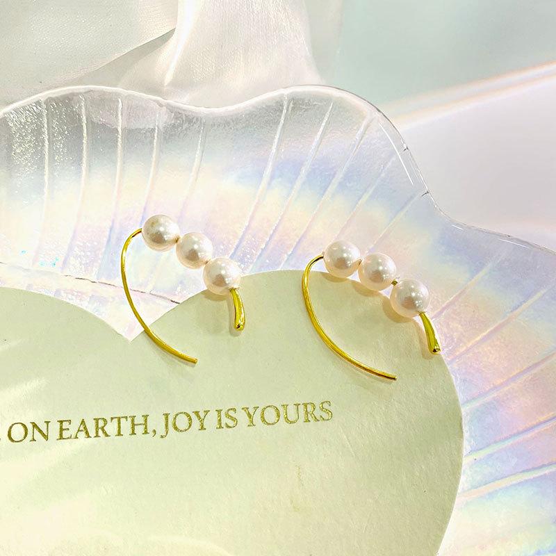 

Три жемчужных ушных крючка, серьги-капли воды, легкая роскошь, высокий класс, нишевый дизайн, новый стиль