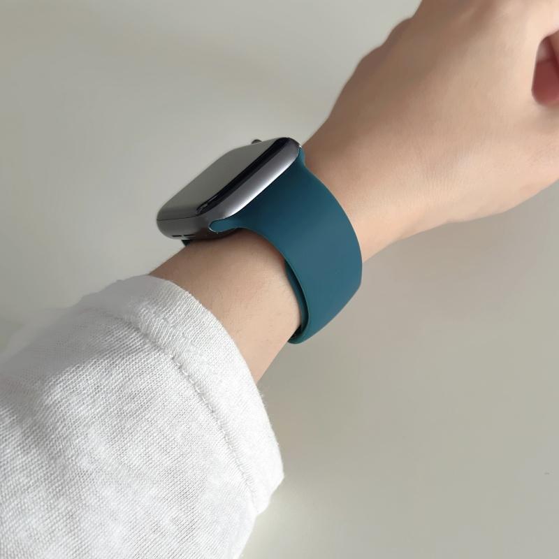 Straps For Watch 10 46 Mm 49mm 44 Mm 45mm 40mm 42mm 41mm 38mm Sport Bracelet iWatch Series 9 8 7 SE Ultra 2 Silicone Band