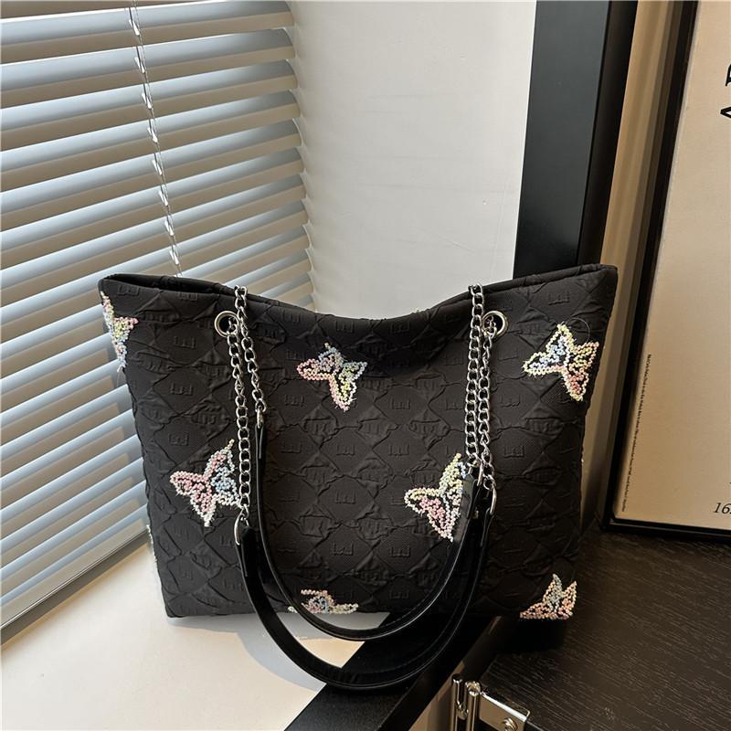 

Factory wholesale tote large-capacity bag women s 2025 new commuter bag contrasting color embroidery simple shoulder armpit bag чёрный
