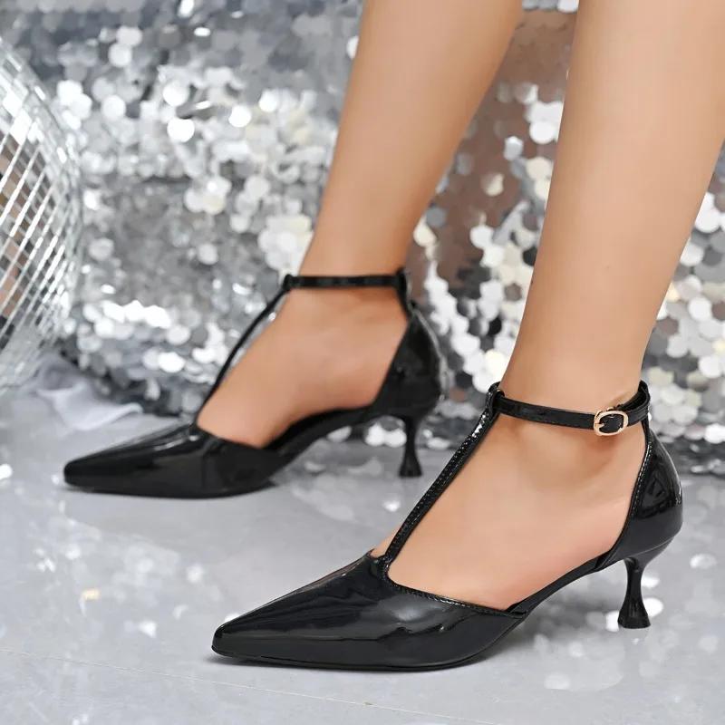 2025 Summer New Closed Toe Women's Sandals Concise Dress Buckle Strap Thin Heel Shoes Daily Plus Size Cover Heel Sandals