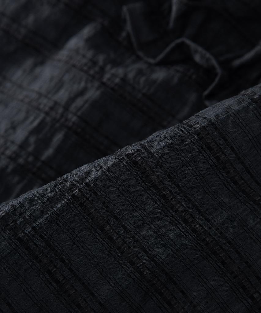 Aejeuon Berry Frill Skirt / Charcoal