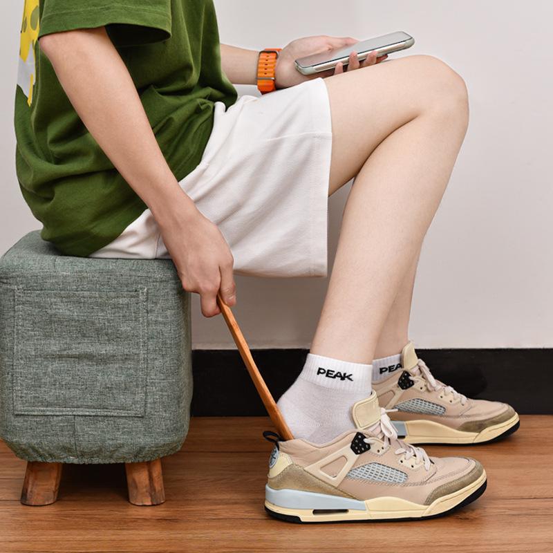 Langer Bambus-Schuhlöffel für ältere und schwangere Frauen - Einfaches Anziehen der Schuhe ohne Bücken. Benutzerdefinierte Geschenkoption verfügbar.