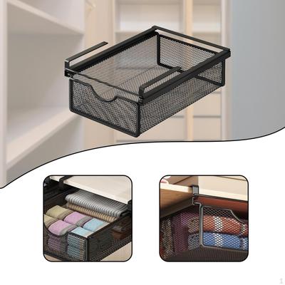 Organizér do skříně s výsuvným šuplíkem a košíkem pod polici, ideální pro skladování lahviček s dochucovadly,