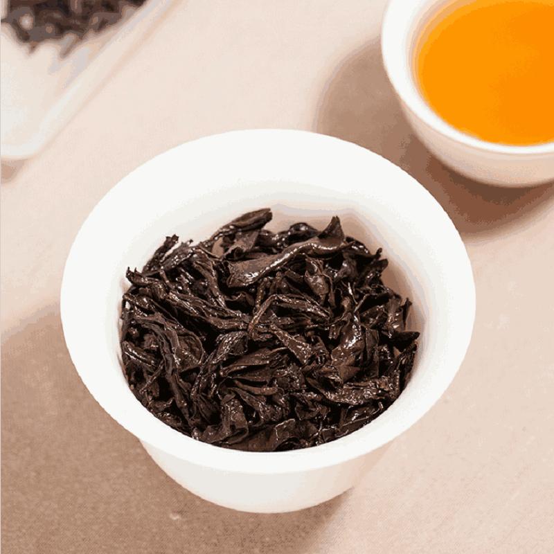 HelloYoung Značka Shui Jin Gui Fujian Wuyi Mountain Rock Oolong Tea 125g