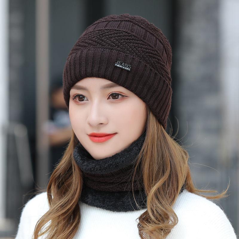 

Stylish Plus Velvet Hat for Men & Women: Trendy Korean Winter Wool Set with Ear & Neck Warmers, Warmth & Comfort. One Size