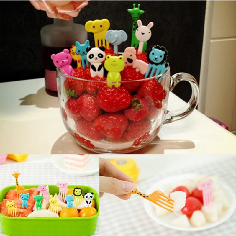 Animal Farm Fruit Fork Mini Cartoon Children Snack Cake Dessert Food Fruit Pick Toothpick Bento Lunches Party Decor Random Color