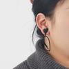 Modern Black Heart Pendant Earrings Vintage Modern Jewelry Lightweight Alloy Earwear Accessory for Fashion Enthusiasts