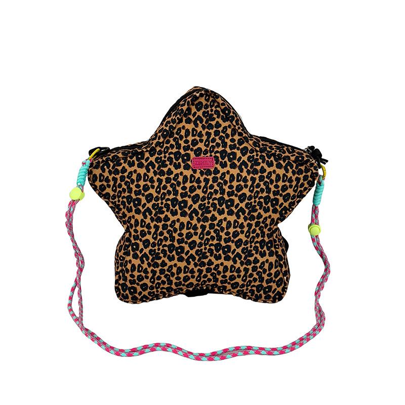

Personalized star backpack 2025 new Korean version fashion leopard print shoulder bag women s large-capacity casual messenger bag