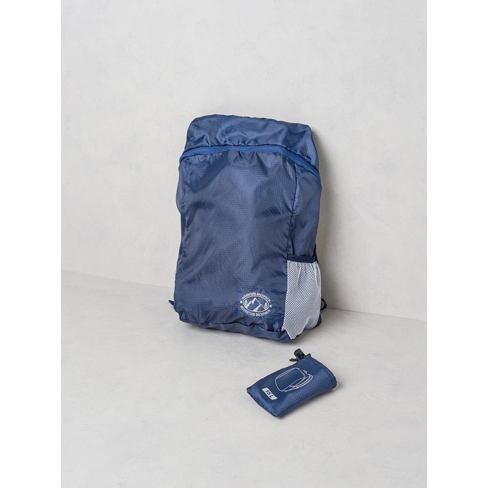 

Daiso Lightweight Foldable Hiking Bag 15l Navy