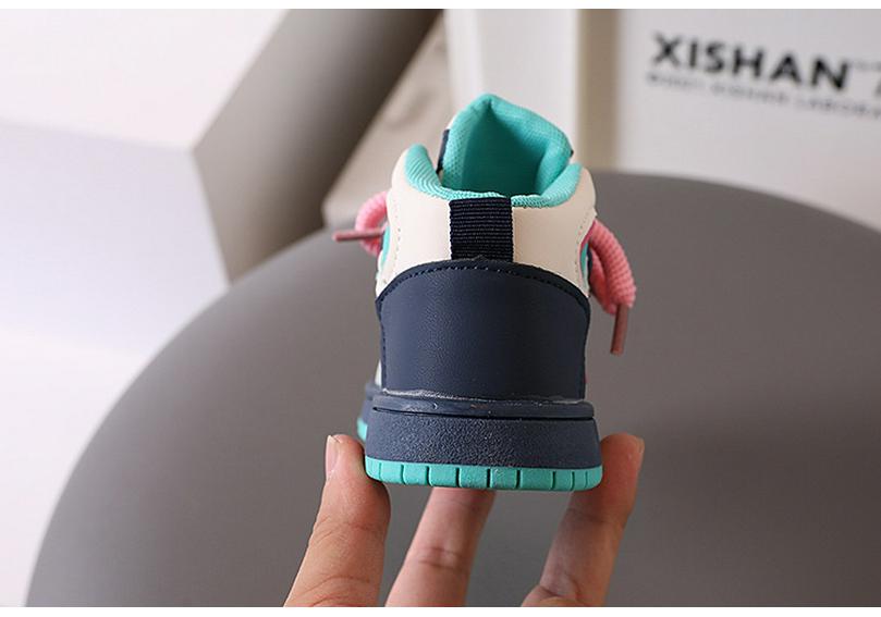 2026 Spring Kids' Soft-Soled High-Top Sports Shoes - Non-Slip Casual Board Shoes for Boys and Girls