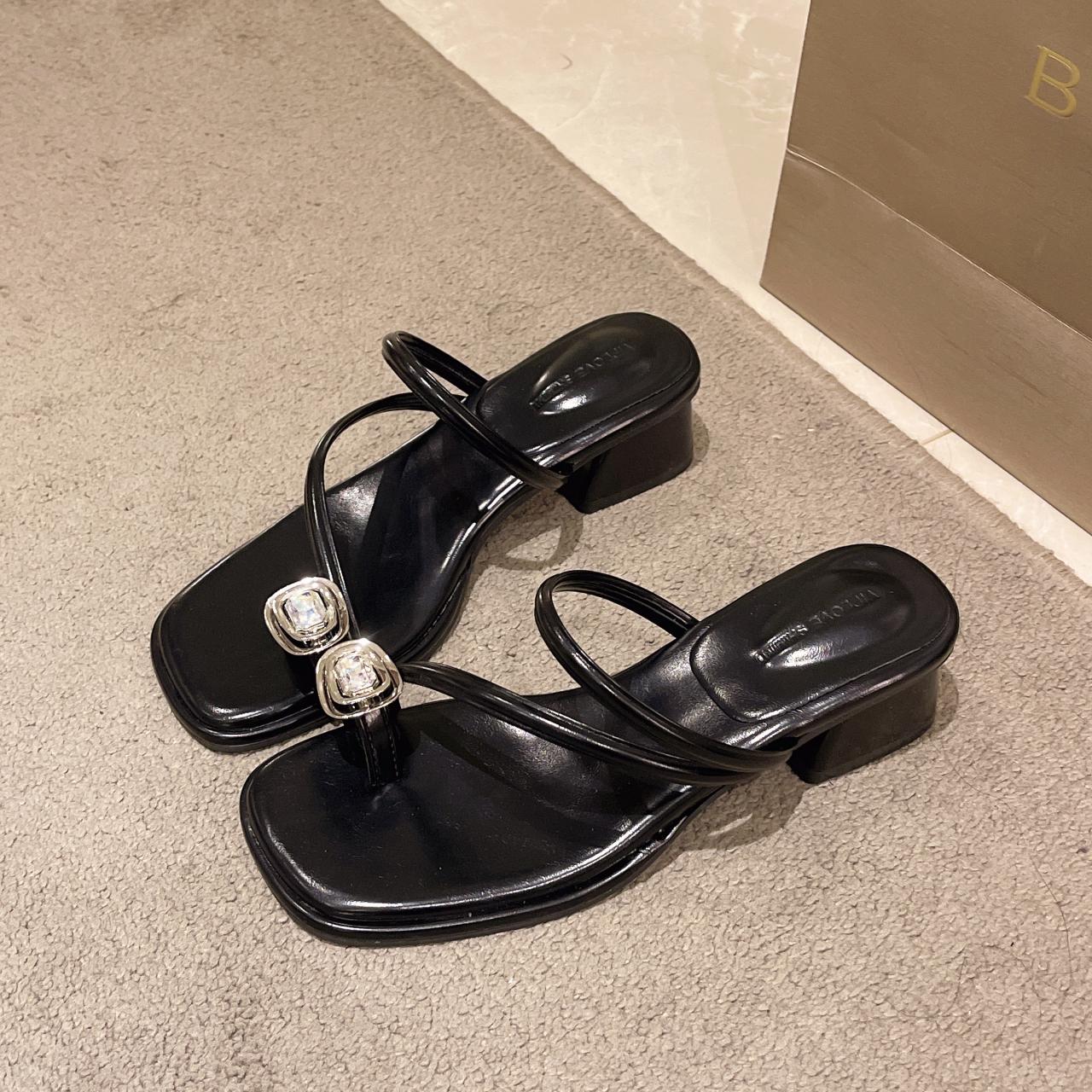 

Квадратный каблук Блестящие шлепанцы Туфли Тапочки Повседневные тапочки Женские Блочные Желе Роскошные Кристаллы Модные Туфли Квадратный каблук 39