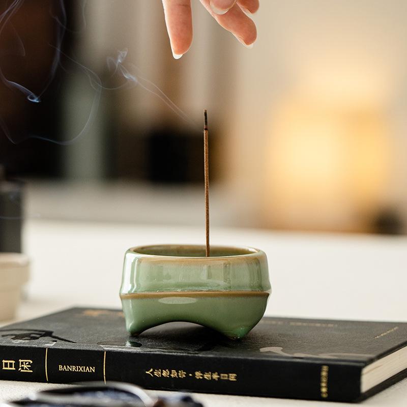 Porcelain incense burner, ceramic offering Buddha creative aromatherapy burner, indoor offering sandalwood pan incense insert burner, binaural burner