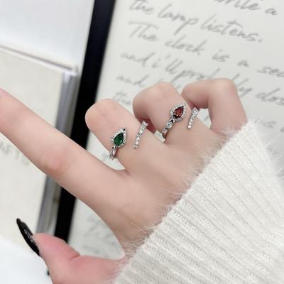 Eleganter Zirkon Schlangen-förmiger Silber Offener Ring: Hochwertiger, trendiger und vielseitiger Schmuck für Frauen