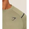 Gymshark Arrival ConTrasT T shirT Grounded Green    sTrengTh Green A4c4o Edd0