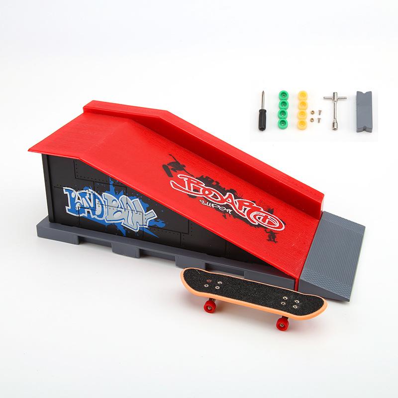 

Creative Children s Finger Skateboard Table Set: Venue Scene Props & Novelty Toy (Model 1810-6)