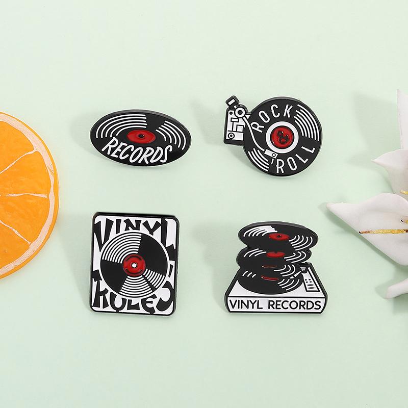 Retro Black Vinyl Record Player Enamel Pin Rock And Roll CD Player Nostalgic Brooches Lapel Badge Jewelry Gifts For Friends
