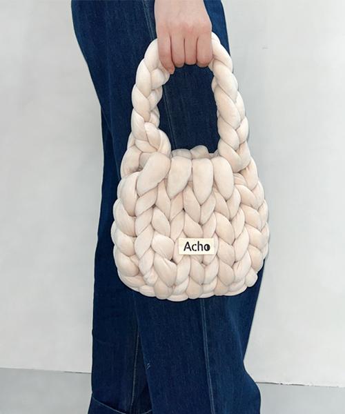 Acho Velvet Knitted Pom-Pom Tote Bag_Cream Beige