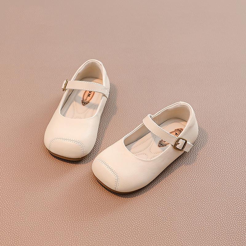 

Girls Leather Shoes - New Style with Lightweight and Soft Soles 33 бежевий