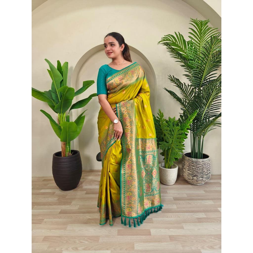 Beautiful rich pallu & jacquard work on all over the saree