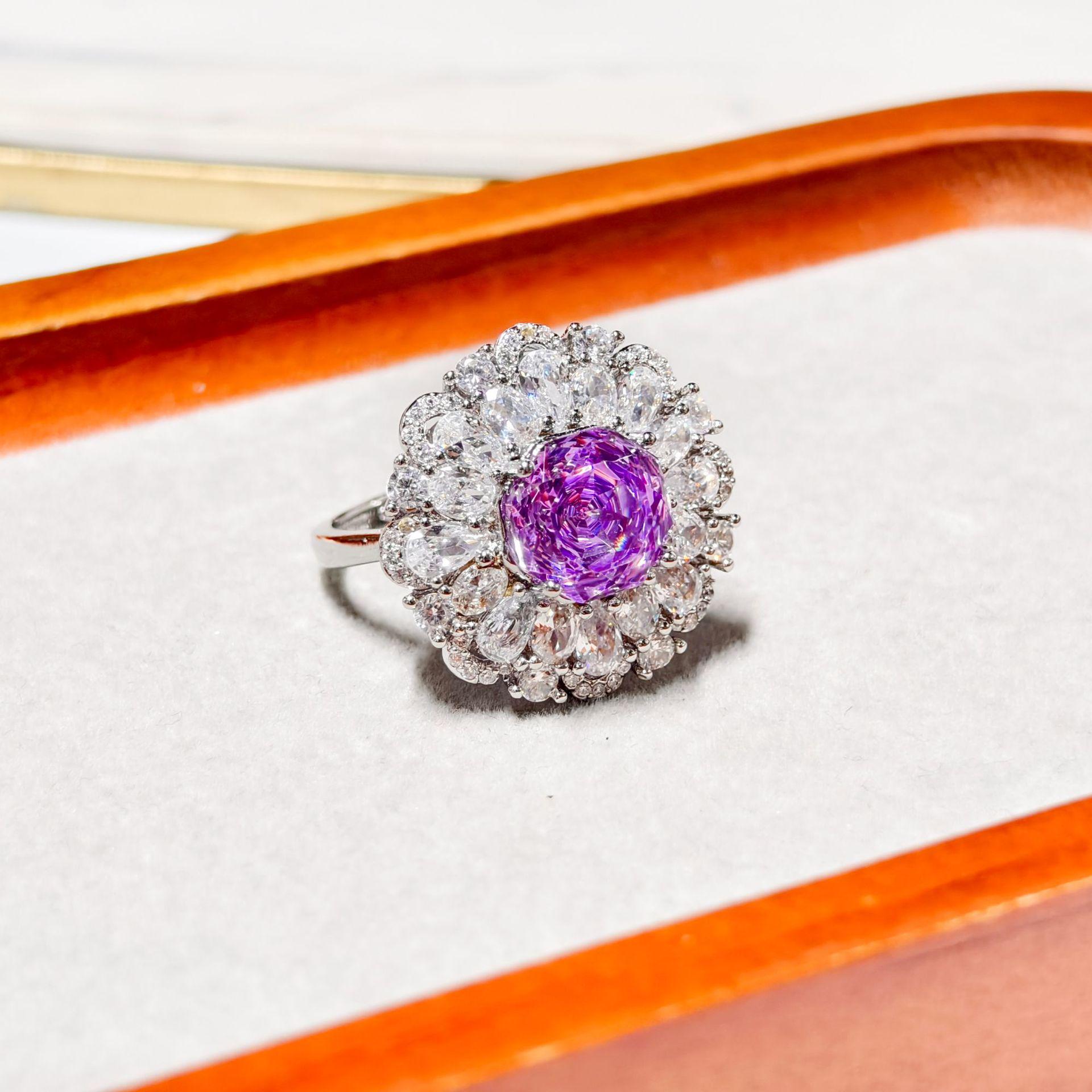 Gesen Luxury Millennium Cut Violet Jewelry Set: European/American Style Inlaid Stud Earrings, Ring & Pendant