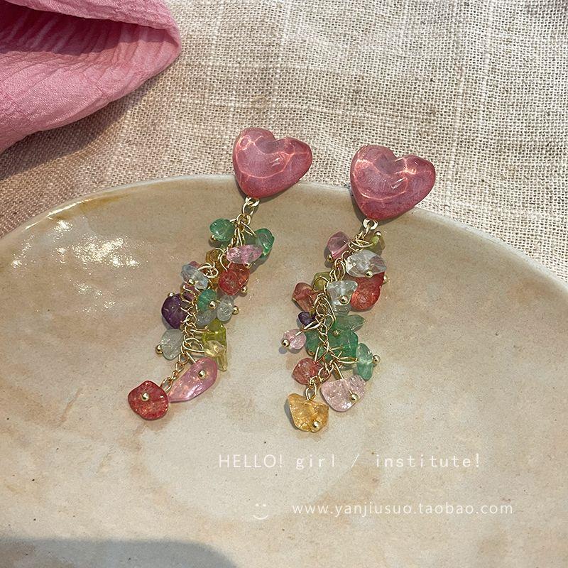 

Summer Colored Loving Heart Crystal Tassel Earrings Niche Style Design Sense Earrings Female 2025 New Arrival Best Selling Seaside Earrings Heart gravel tassel stud earrings