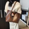 Solid color crossbody underarm bag 2025 new retro tote bag Korean version casual commuting large capacity shoulder bag