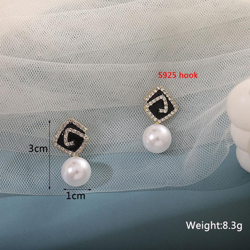 Black Hanging Long Earrings for Women Triangle Square Statement Drop Earrings 2025 boucle oreille femme Fashion Jewelry