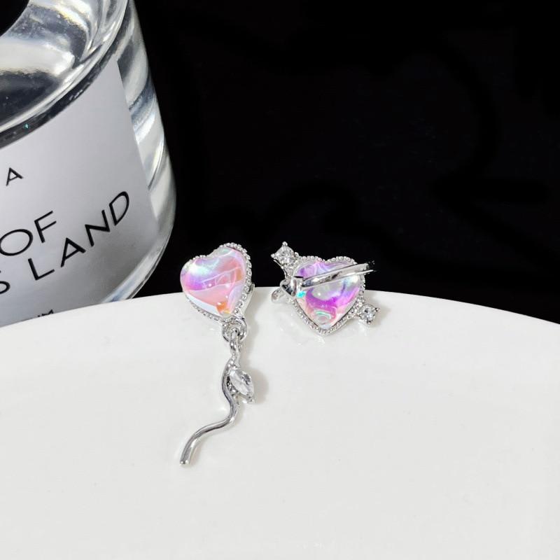 Pinkdudu Mode Laser Farbe Asymmetrische Liebe Tropfen Ohrringe Romantische Luxus Herzförmige Ohrring für Frauen Schmuck PD1460