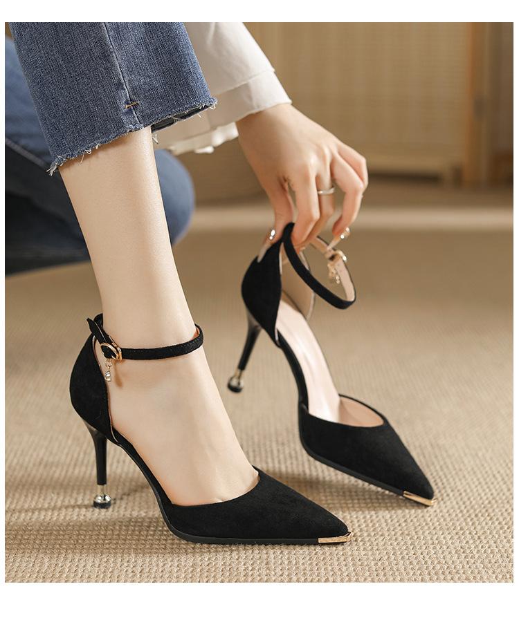 

Полые туфли на высоком каблуке женские 2025 новый темперамент светская львица ремешки с пряжкой на одном слове с юбкой туфли-стилет 39