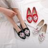2024 Spring/Summer Women's Retro Embroidered Tang & Han Low Heel Shoes