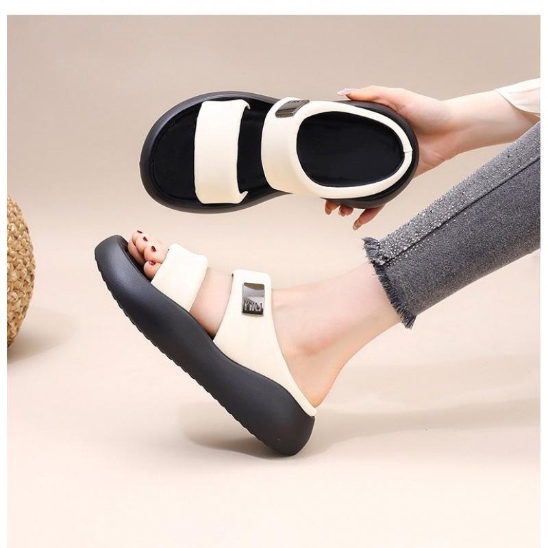 

Temperament Comfortable Fairy Wind Beach Wear British Style Fashion Versatile PU Rubber Middle Heel (3-5 Muffin Bottom Slippers) 40